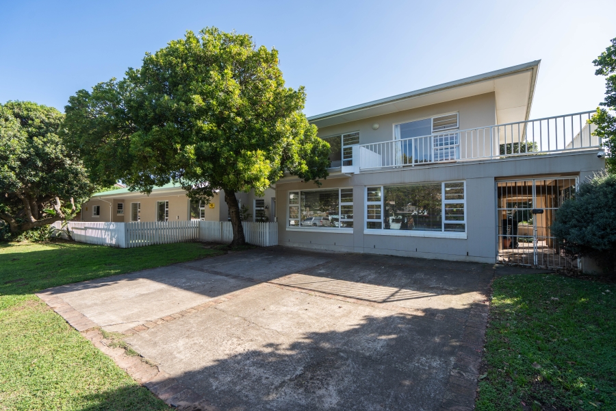 5 Bedroom Property for Sale in Kenton On Sea Eastern Cape